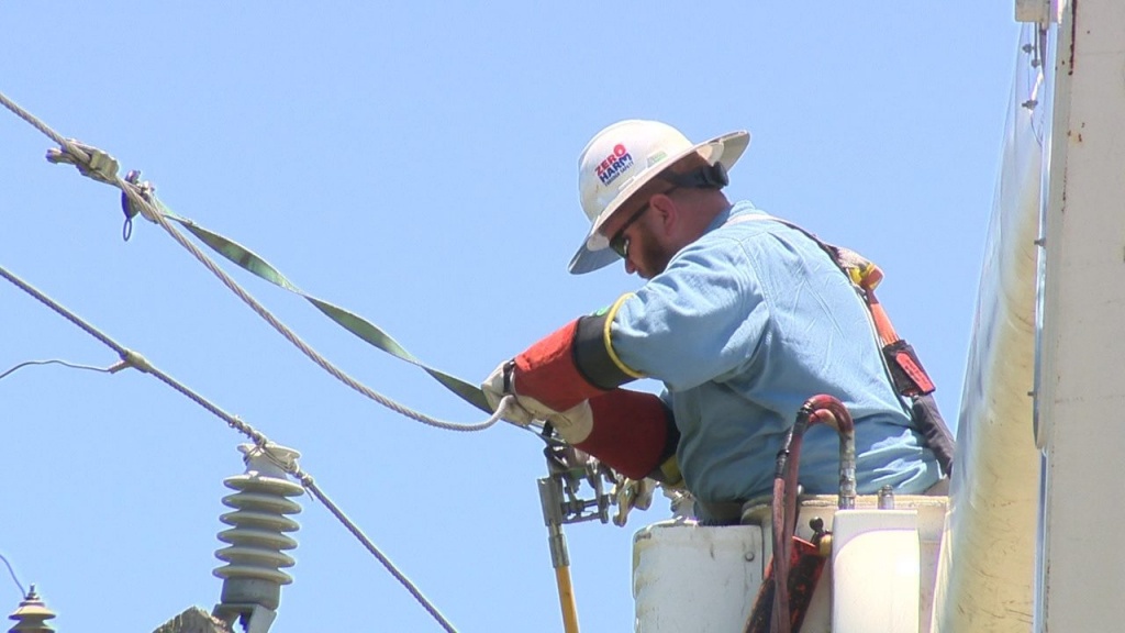 Cps Scrambles To Fix Outages On Hottest Day Of 2019 So Far - Power Outage Map Texas